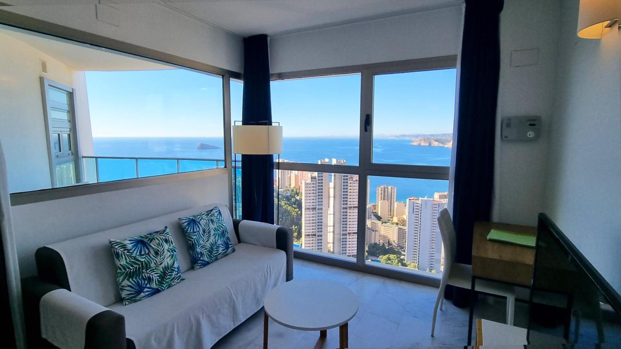 Highrise Apartment With Private Terrace & Sea Views - 34Th Floor Benidorm Exterior foto