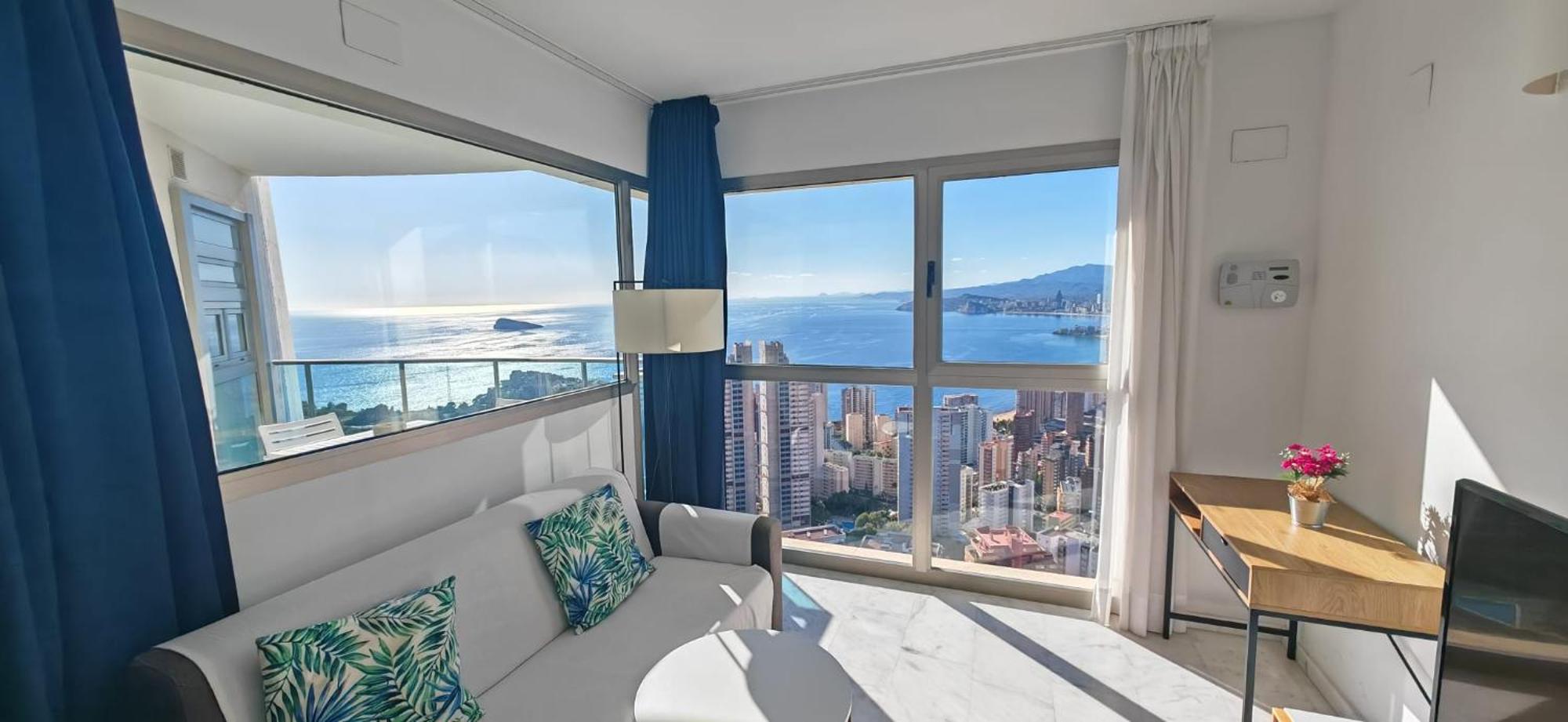 Highrise Apartment With Private Terrace & Sea Views - 34Th Floor Benidorm Exterior foto